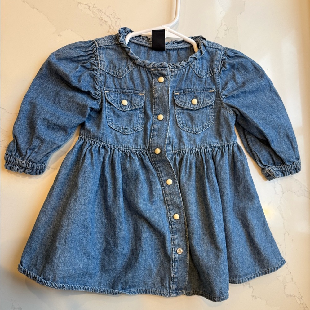 EUC baby Gap blue denim dress 6-12 months snap close machine washable